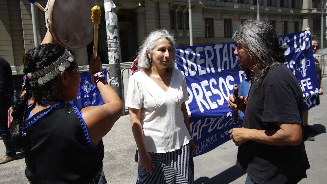 Madre de Pelantaro Llaitul fue formalizada por intentar meter un celular a la cárcel