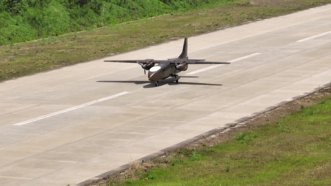 China completa su avión de transporte no tripulado más grande hasta la fecha