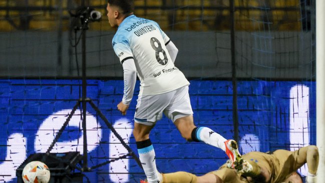 [VIDEO] Quintero sentenció la victoria de Racing ante Huachipato de penal