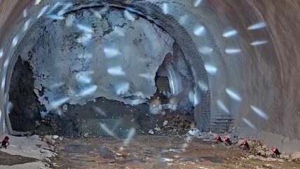   Metro celebró el encuentro de túneles de la Línea 7 bajo el Parque Araucano 