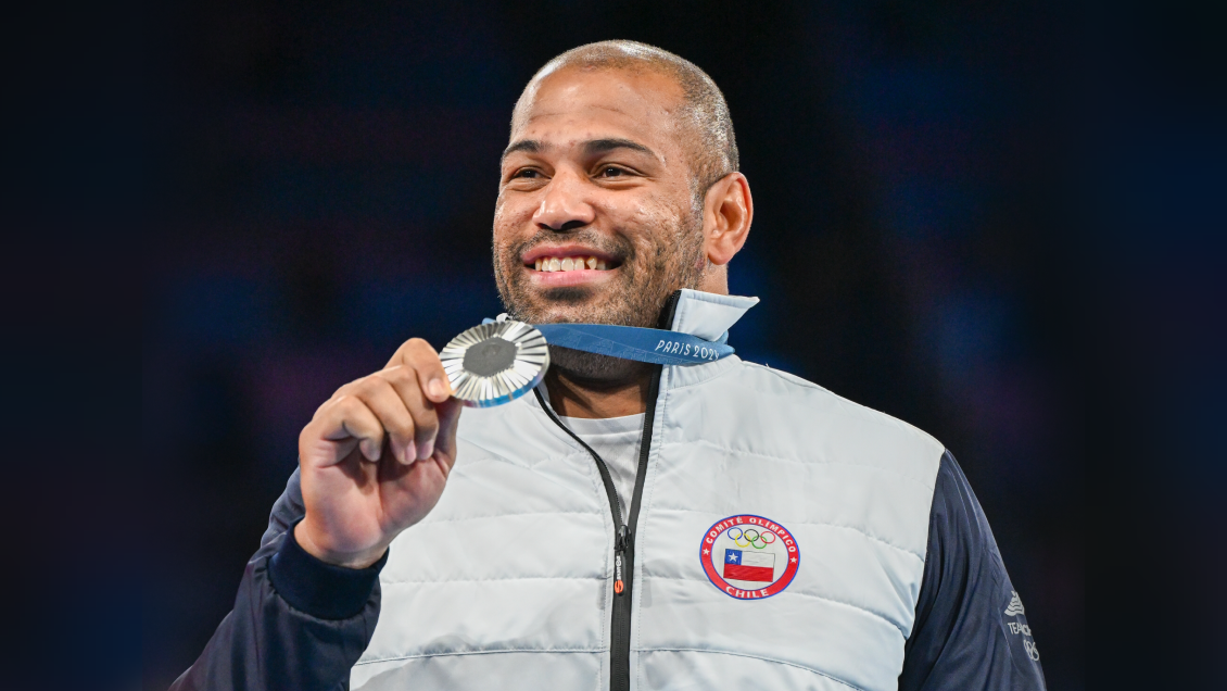 Yasmani Acosta se ubicó como número 1 del mundo tras su medalla en París 2024