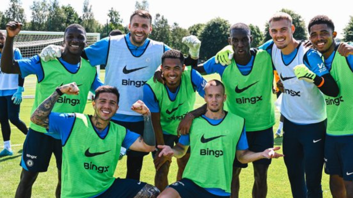 [VIDEO] Atochamiento: Chelsea mostró a su plantel de 40 jugadores en trabajo de gimnasio