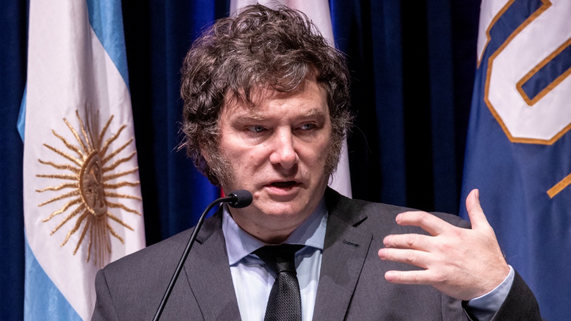 Milei volvió a atacar al periodismo y los catalogó de 