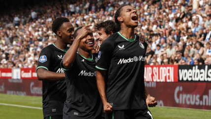  Feyenoord cosechó su primer triunfo en la Eredivisie con una goleada a Zwolle 