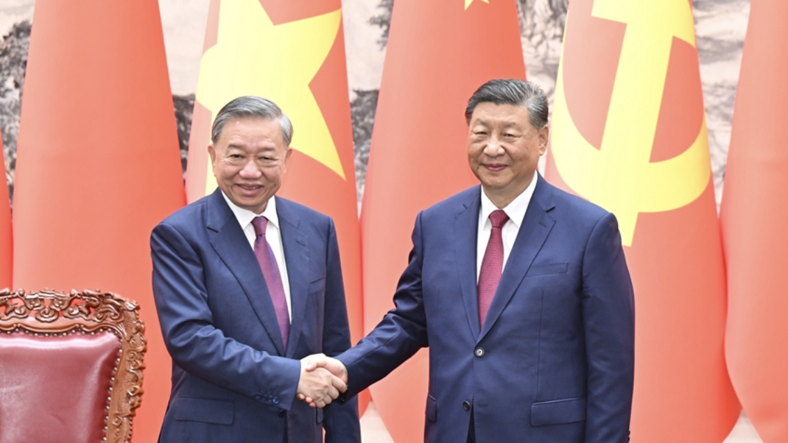Xi Jinping sostiene conversaciones con To Lam: 