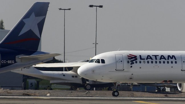 EEUU ordenó revisión inmediata de 895 aviones Boeing por incidente de Latam