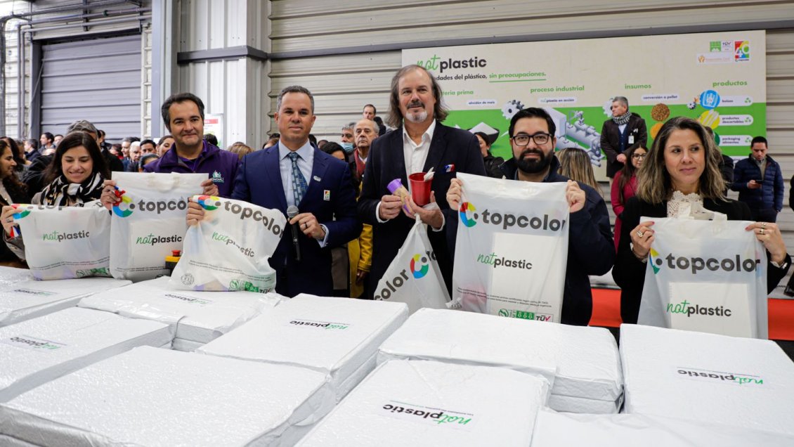 Inauguran en Conchalí la primera fábrica latinoamericana de plástico compostable