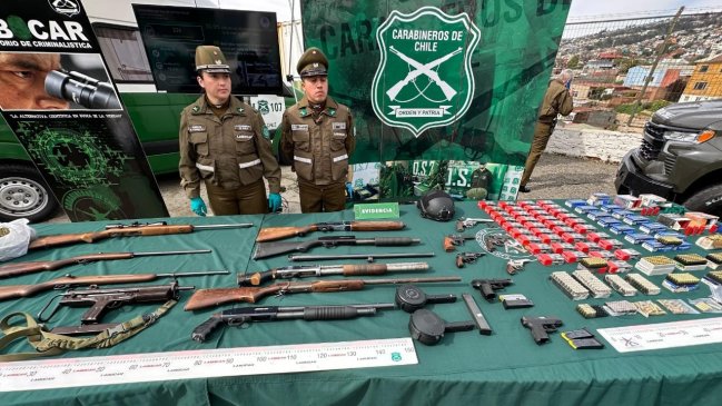 Denuncia de violencia intrafamiliar terminó con incautación de armas de guerra