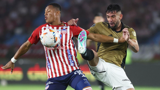 Colo Colo afronta crucial duelo ante Junior por Copa Libertadores