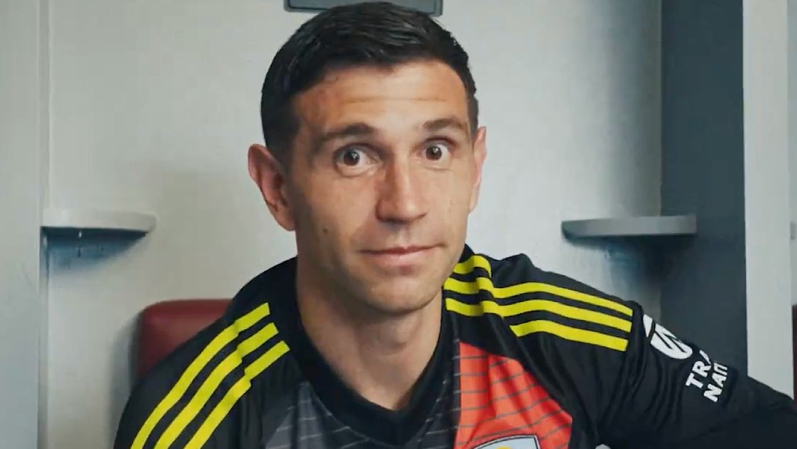 Emiliano Martínez renovó hasta 2029 con Aston Villa