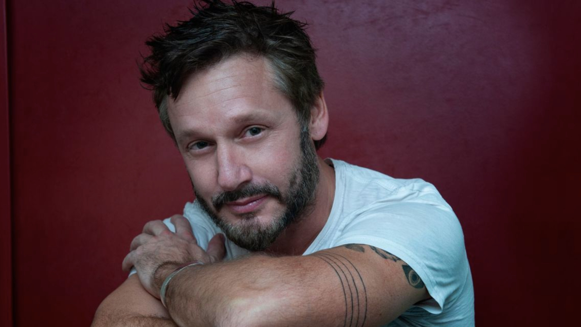 Benjamín Vicuña protagonizará la nueva serie de misterio para Disney+, 