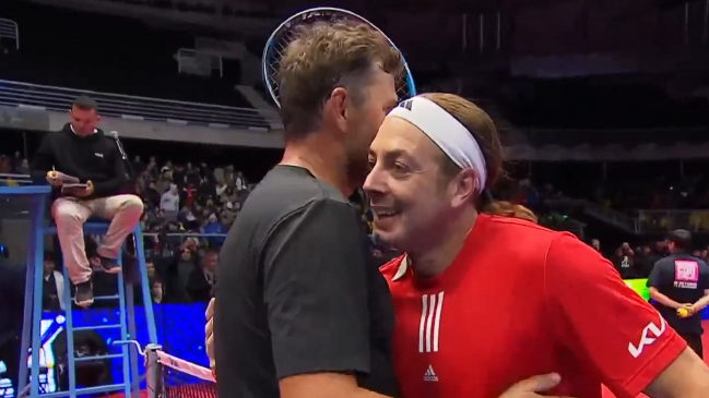 Nicolás Massú celebró los 20 años del oro olímpico con triunfo ante Mardy Fish