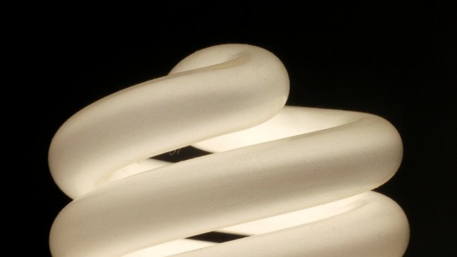 Lluvias dejan a más de 15.000 hogares sin luz en la capital