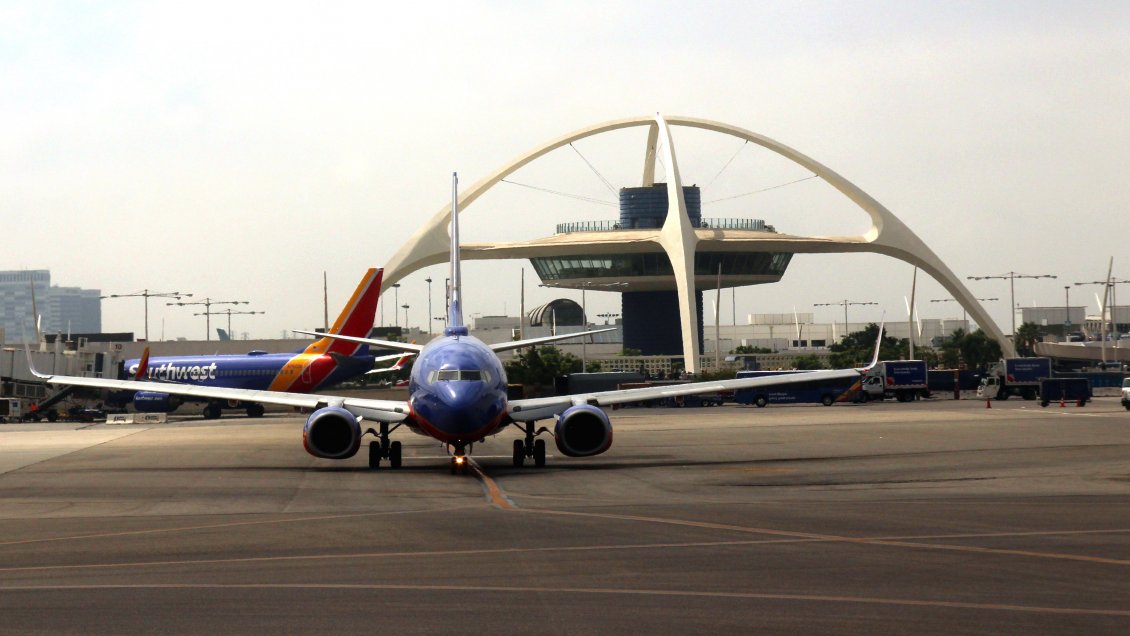 Chileno fue detenido en EE.UU. por explotación sexual de niña que contactó por Roblox