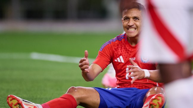Medio italiano aseguró que Alexis será baja en la Roja