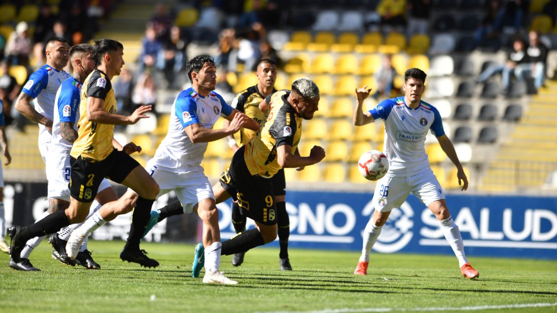Coquimbo Unido empató frente a Audax Italiano y se alejó de la lucha por el título