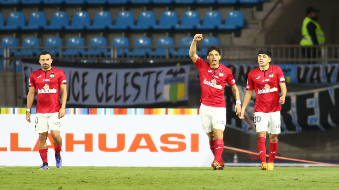 O'Higgins doblegó a Deportes Iquique y escapó de la parte baja de la tabla