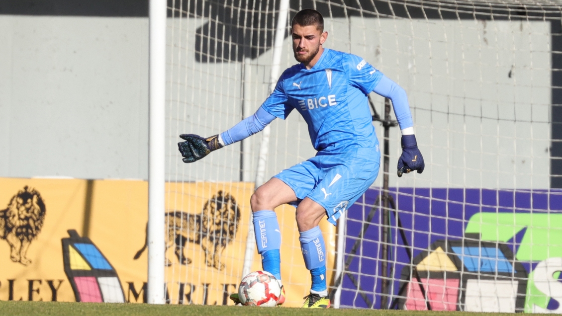 Gillier desdramatizó su ausencia en nómina de la Roja y se rindió ante Claudio Bravo