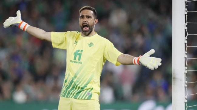 [VIDEO] La gran atajada de Claudio Bravo que recordó la Europa League