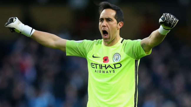 La Premier League se sumó a las despedidas por el retiro de Claudio Bravo