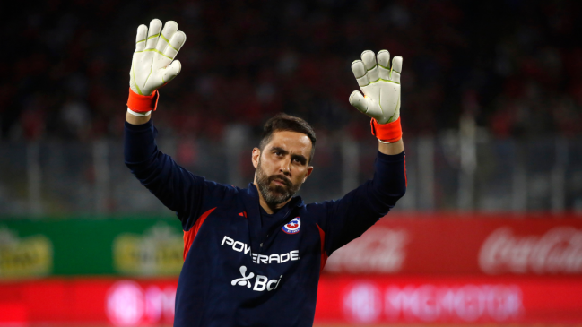 [VIDEO] El Metro de Santiago se sumó a los saludos a Claudio Bravo