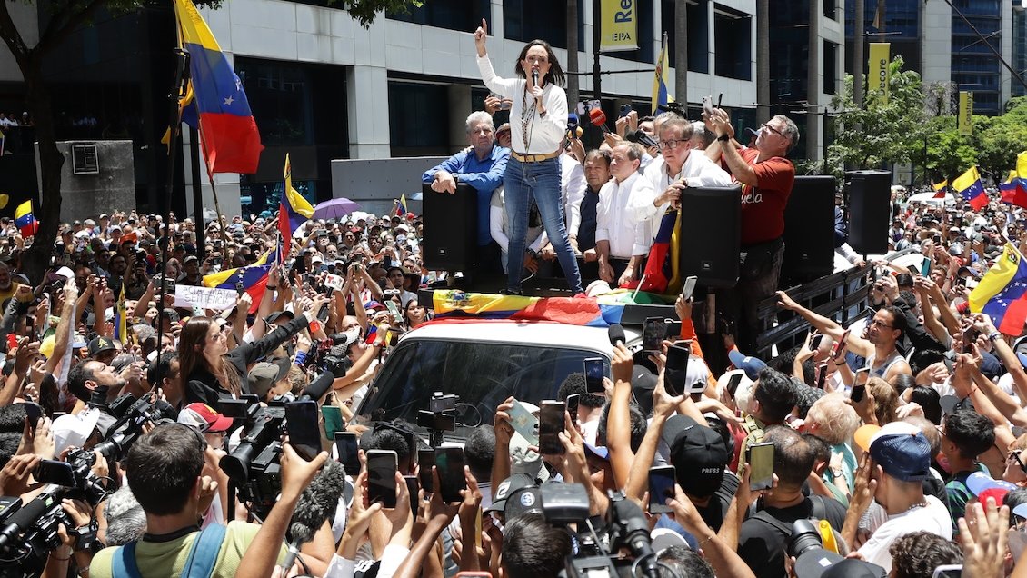 Machado a los militares: 