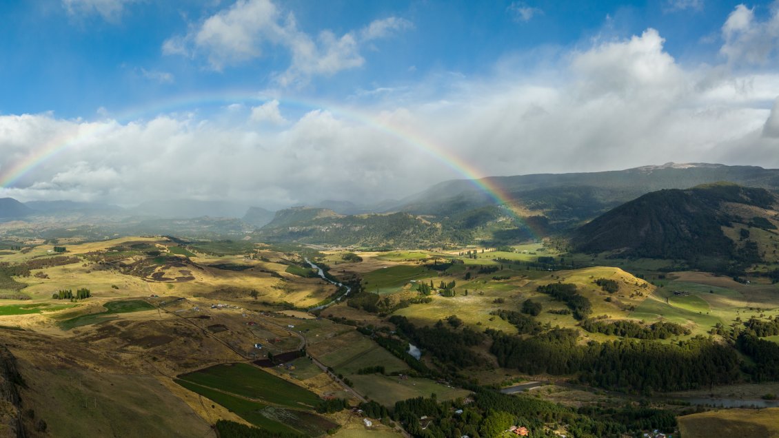 Coyhaique presenta eventos culturales y gastronómicos en Santiago