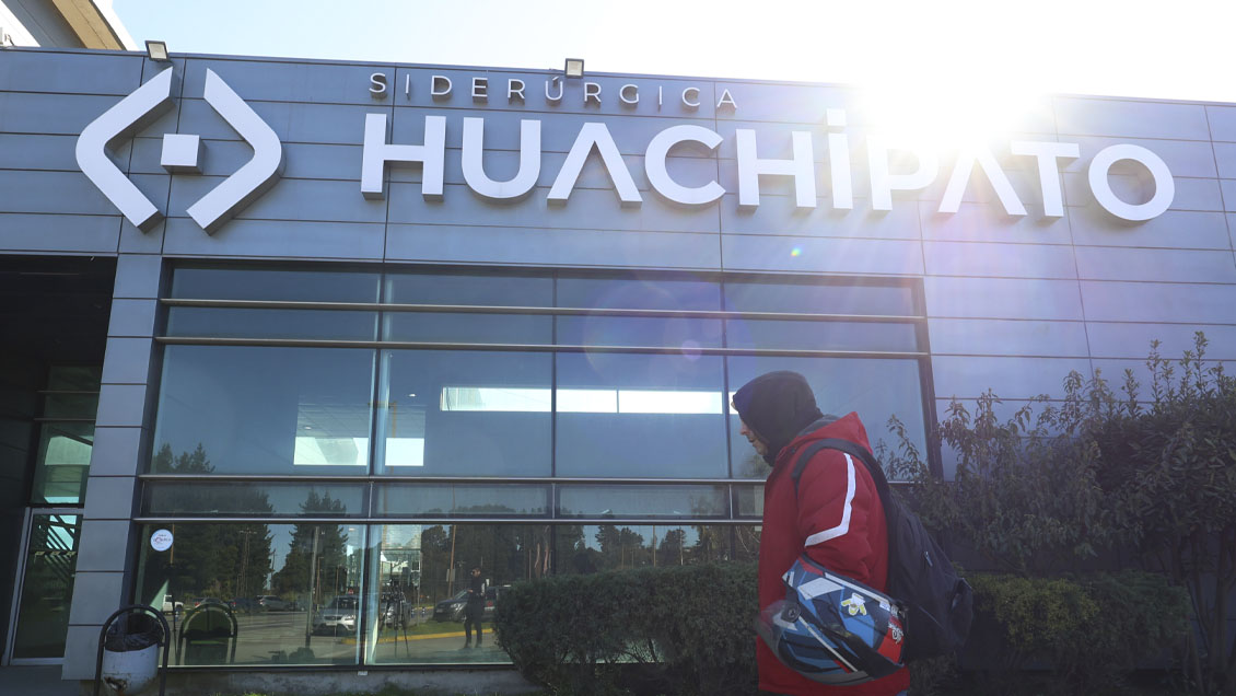 Trabajadores concluyen negociaciones ante cierre de Huachipato
