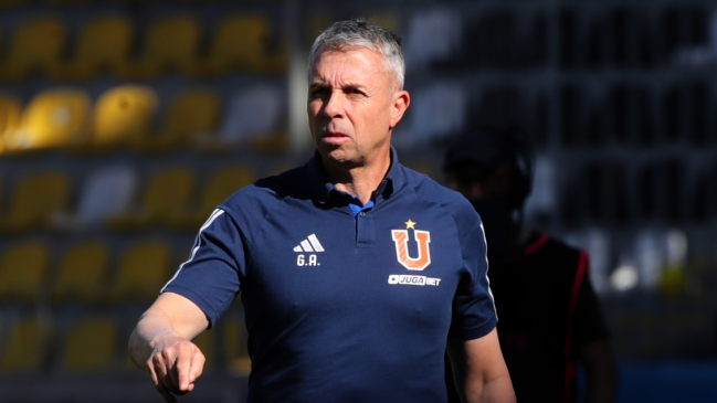 Alvarez y los duelos con Palestino: En todo partido hay una estrategia para sorprender