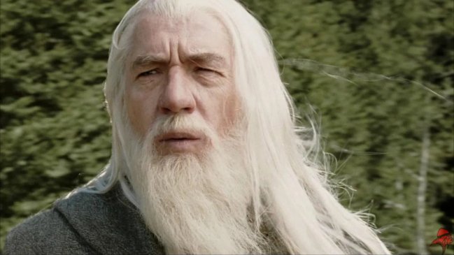 Ian McKellen tiene serias intenciones de reinterpretar a Gandalf en nueva película de 