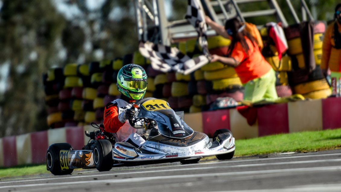 Karting: Nicolás Ambiado es campeón de Chile del Rotax Max Challenge