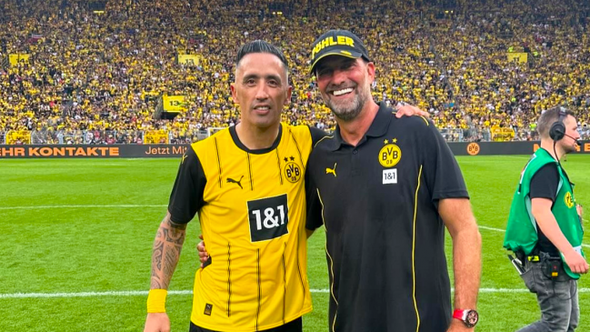 Reencuentro: Lucas Barrios compartió con Jürgen Klopp en Dortmund