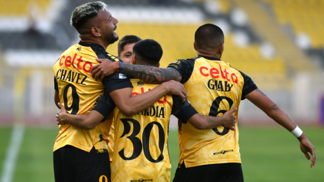 Coquimbo venció a Iquique y clasificó a la fase nacional de la Copa Chile