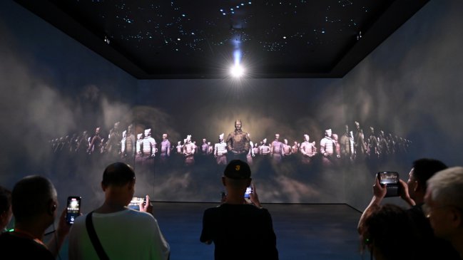 Xi'an celebra exposición por 50º aniversario de descubrimiento de Guerreros de Terracota