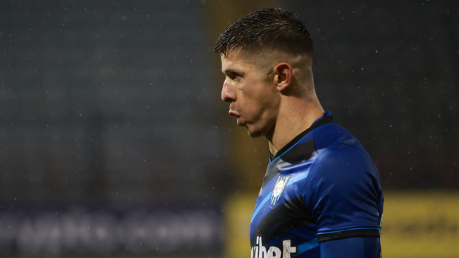 [VIDEO] Cris Martínez destrozó la banca de Huachipato tras ser sustituido