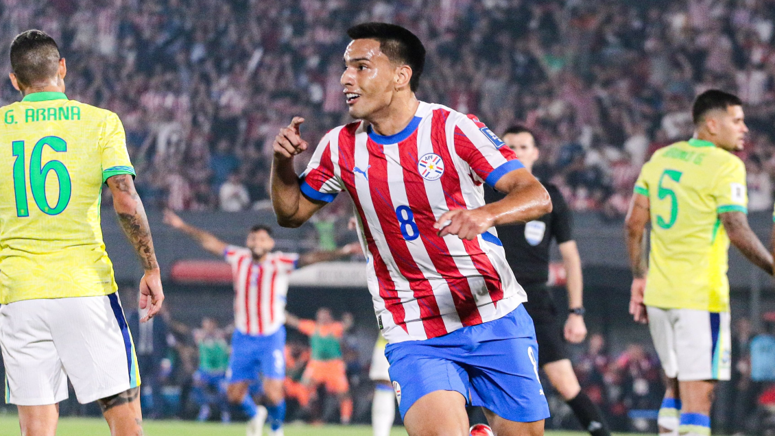 Paraguay derrotó a Brasil y se alejó de Chile en las Clasificatorias