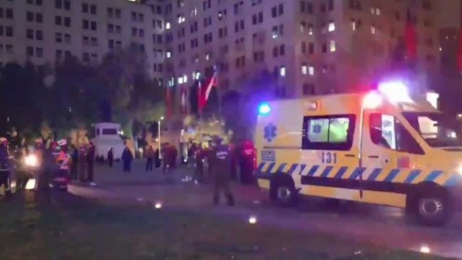 Hombre se quemó a lo bonzo frente a La Moneda: dijo que se lo ordenó 