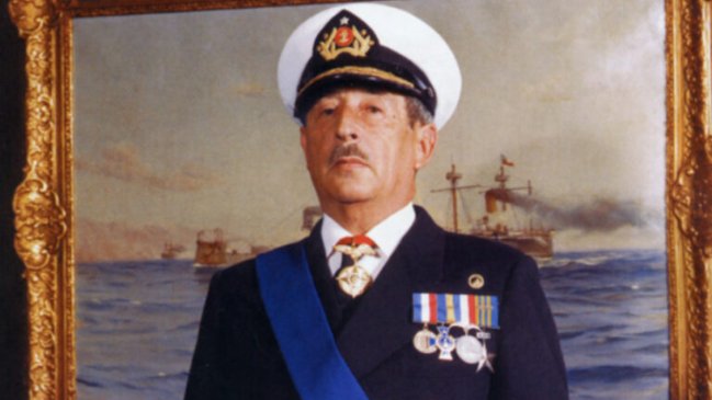 Corte Suprema: FF.AA. y Carabineros pueden usar retratos de jerarcas de la dictadura