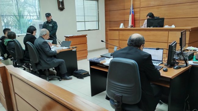 Curicó: Padres golpearon a una guagua hasta provocarle la muerte