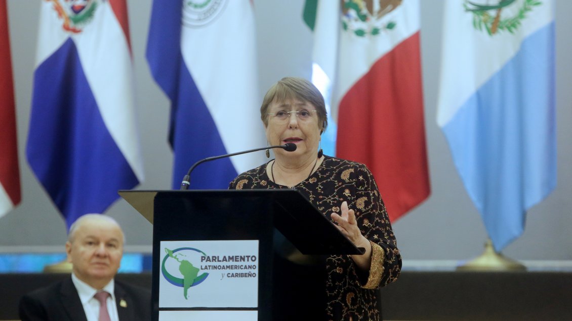 Bachelet apeló a la unión en Latinoamérica para resolver problemas socioeconómicos