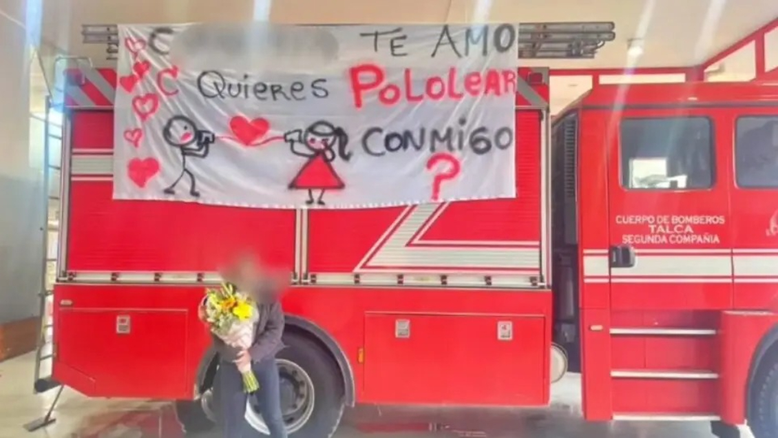 Joven usó carro de Bomberos para pedir pololeo en Talca y fue suspendido