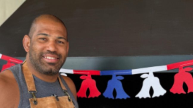 [VIDEO] Yasmani Acosta se la jugó con un asado dieciochero