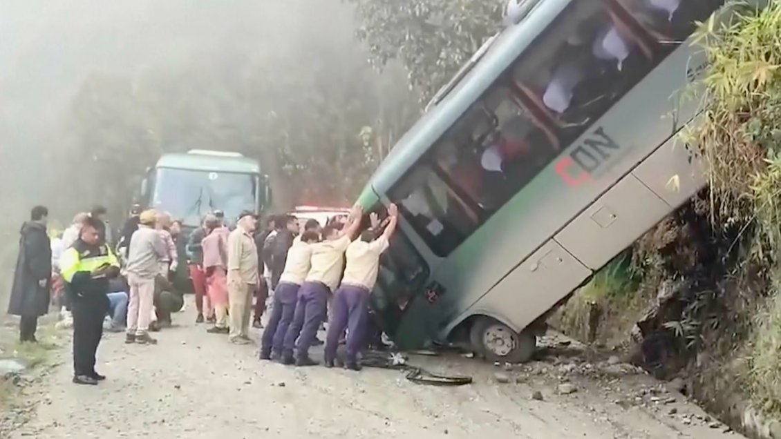 Chilena relató horror del desbarrancamiento de su bus en Machu Picchu