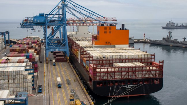 Comenzó temporada de cerezas en Puerto Valparaíso: Masivos envíos irán a China