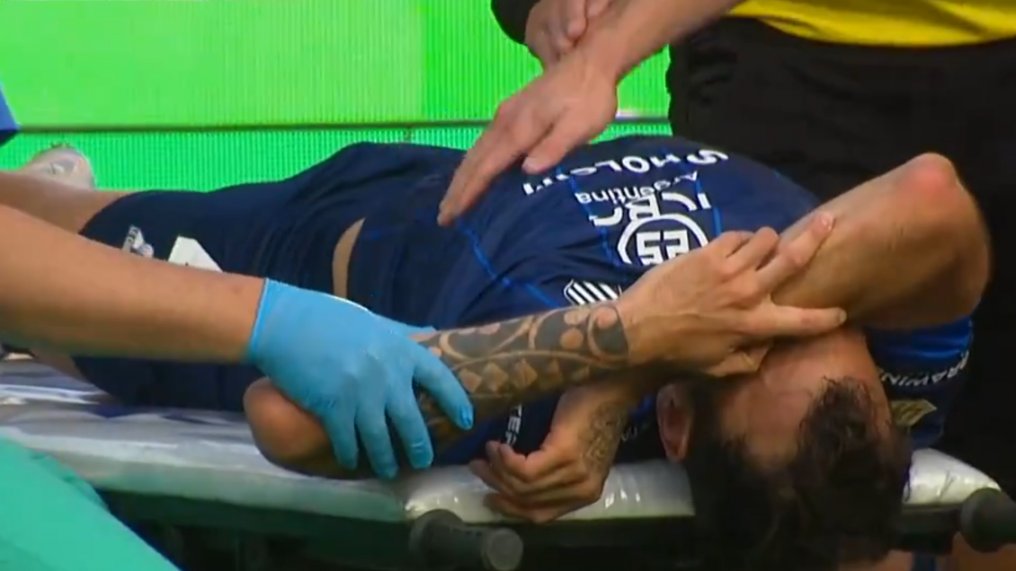 Matías Catalán salió lesionado en triunfo de Talleres ante Racing