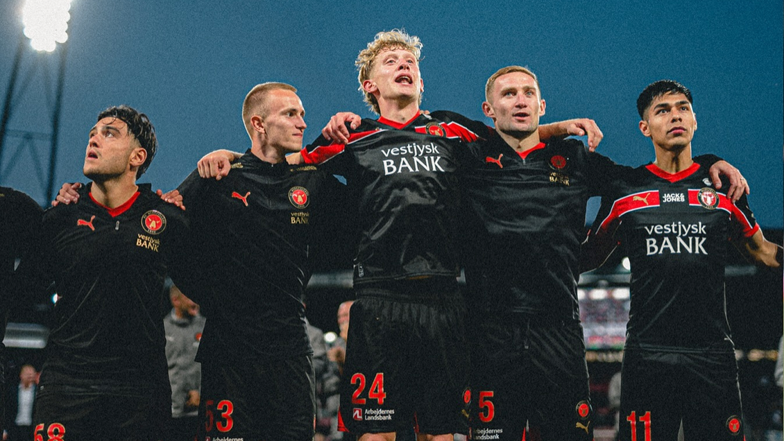 Darío Osorio pidió perdón a sus compañeros tras expulsión en FC Midtjylland