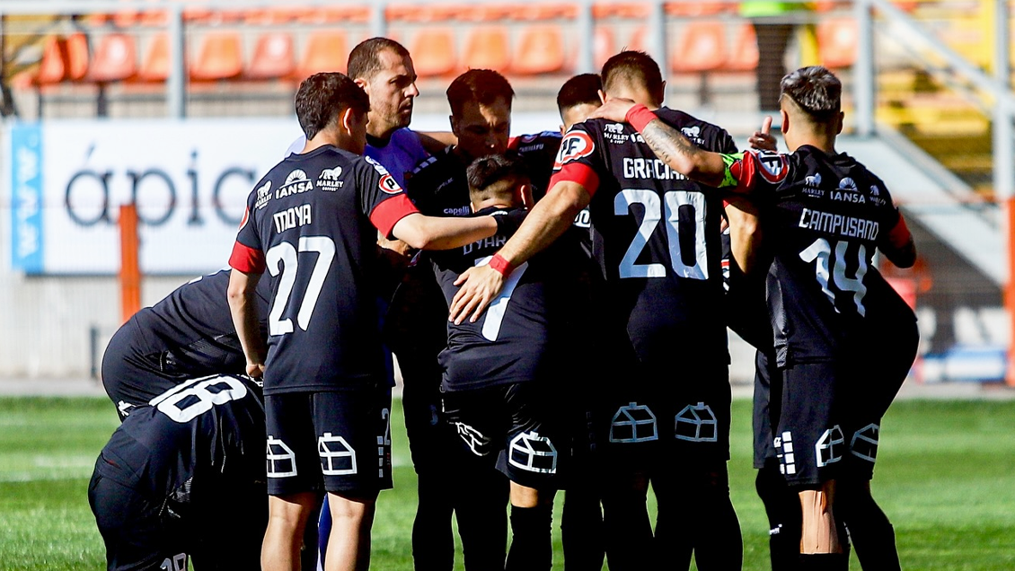 Ñublense hundió a Cobreloa con un épico triunfo en los descuentos