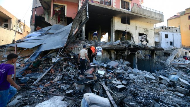 Bombardeos israelíes en el Líbano dejan 558 muertos, entre ellos 50 niños