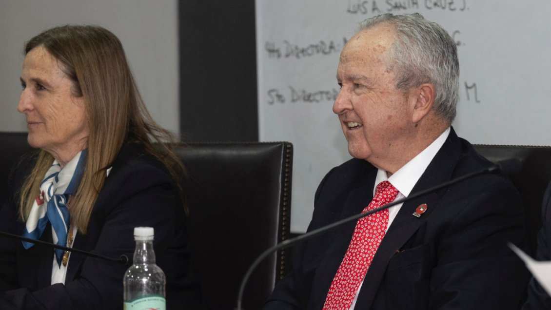 Miguel Angel Mujica fue reelegido como presidente del Comité Olímpico de Chile