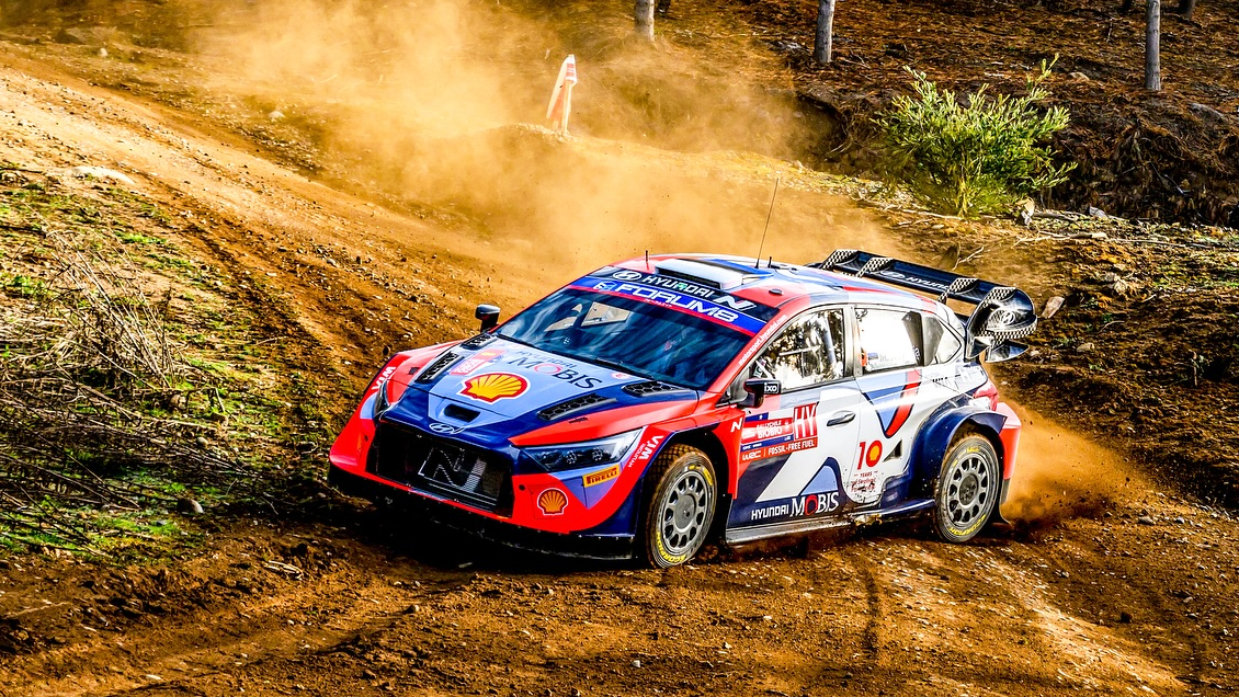 Neuville sufrió y Tänak lideró la primera jornada en el Rally del Biobío